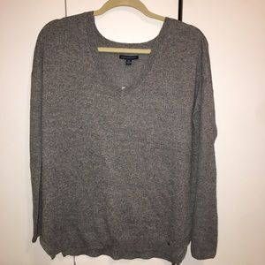 american eagle grey v neck sweater